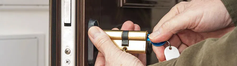 Roslindale Locksmith Store Roslindale, MA 617-449-7502 Roslindale Locksmith Store Roslindale, MA 617-449-7502 - zip-01